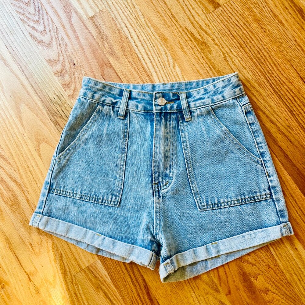 Vintage style High ASOS Large Pocket Denim / Jean Shorts